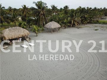VENTA CABAÑA EN MOÑITOS, CORDOBA. COD: 125327