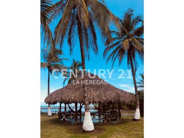 VENTA CABAÑA EN MOÑITOS, CORDOBA. COD: 125327