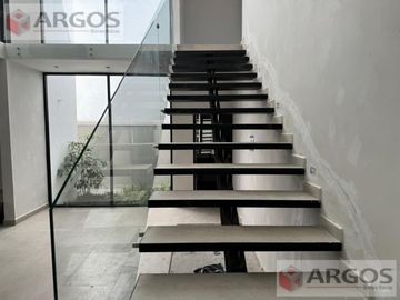 CASA EN VENTA EN CASTAÑOS DEL VERGEL