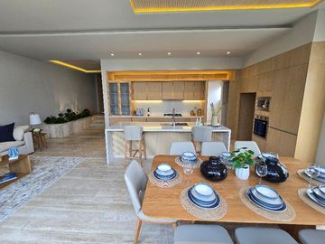 CASA EN RESIDENCIAL DE LUJO LOSANTOS 