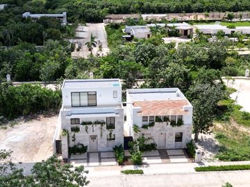 CASA EN RESIDENCIAL DE LUJO LOSANTOS 