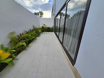 CASA EN RESIDENCIAL DE LUJO LOSANTOS 