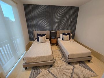 CASA EN RESIDENCIAL DE LUJO LOSANTOS 