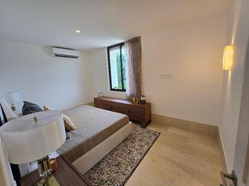 CASA EN RESIDENCIAL DE LUJO LOSANTOS 