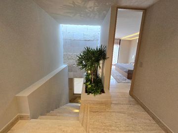 CASA EN RESIDENCIAL DE LUJO LOSANTOS 