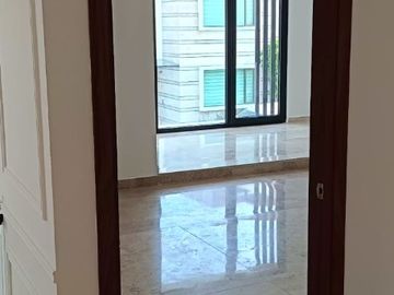 VENTA DE CASA EN LOMAS DE ANGELOPOLIS, CLUSTER CON ALBERCA Y CANCHA DE FUTBOL.