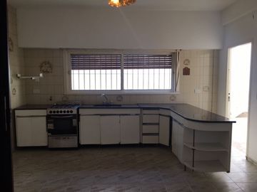 Casa  en Venta Ramos Mejia / La Matanza (A141 3915)