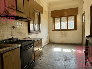 Casa  en Venta El Palomar / Moron (B110 1012)