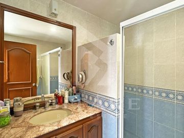 Hermosa Residencia en Venta en Bugambilias – Av. del Búfalo