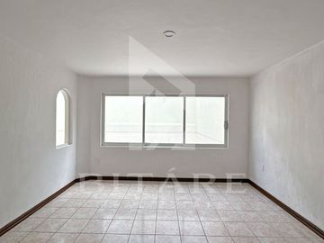 Hermosa Residencia en Venta en Bugambilias – Av. del Búfalo