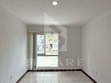 Hermosa Residencia en Venta en Bugambilias – Av. del Búfalo