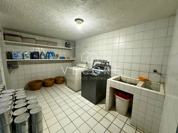 RESIDENCIA EN VENTA EN COLINAS DE SAN JAVIER, ZAPOPAN