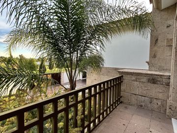 Casa en venta en Residencial Santa Paulina