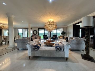 Casa en venta en Residencial Santa Paulina