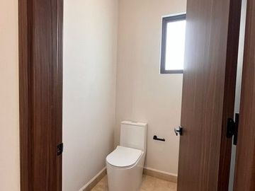 Casa en Venta en zona Cañadas del Lago, Alberca, 3 Recámaras, Cto Servicio..
