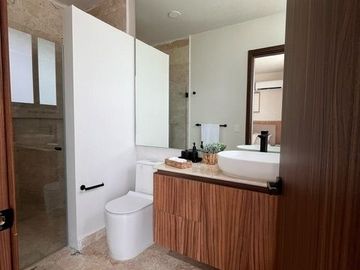 Casa en Venta en zona Cañadas del Lago, Alberca, 3 Recámaras, Cto Servicio..