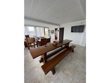 Finca el alquiler en Pereira, 20 Personas