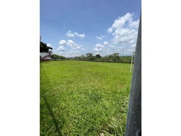 Finca el alquiler en Pereira, 20 Personas