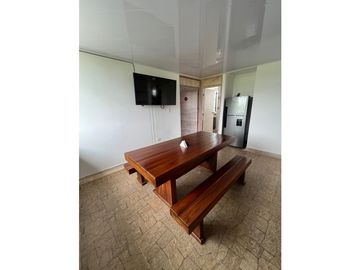 Finca el alquiler en Pereira, 20 Personas