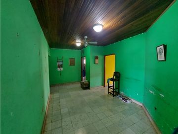 VENDO CASA EN CHITRE