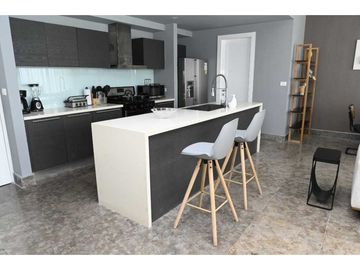 VENTA Y ALQUILER DE APARTAMENTO CON VISTA CIUDAD EN PH YOO  MODELO H