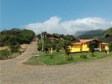 TERRENO / CHAME / SAJALICES / 4200M2 / ANEXO / BOHIO / PISCINA / RIO