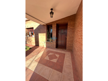 VENTA-CASA 4 DORM EN COLONIA CAROYA-APTA CREDITO HIPOTECARIO