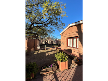 VENTA-CASA 4 DORM EN COLONIA CAROYA-APTA CREDITO HIPOTECARIO