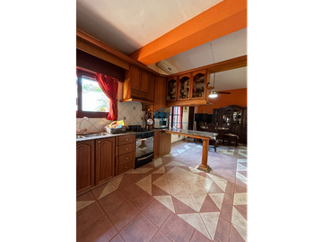 VENTA-CASA 4 DORM EN COLONIA CAROYA-APTA CREDITO HIPOTECARIO