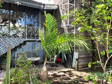 Casa en venta en Fracc. sobre Camino Real a Cholula, con 2,500m2 de Terreno