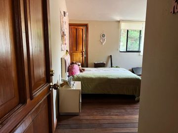 Casa en venta en Fracc. sobre Camino Real a Cholula, con 2,500m2 de Terreno
