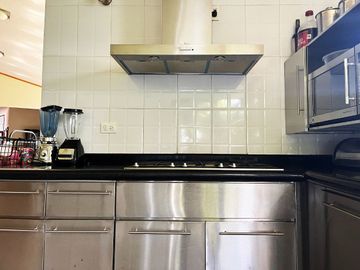 Casa en venta en Fracc. sobre Camino Real a Cholula, con 2,500m2 de Terreno