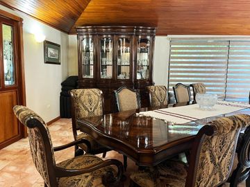 Casa en venta en Fracc. sobre Camino Real a Cholula, con 2,500m2 de Terreno