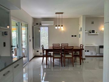 Casa en venta en Hurlingham