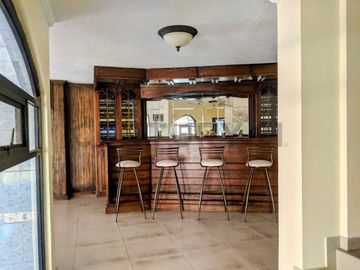 Casa en Venta de 740m2 dentro de la Urbanización El Condado