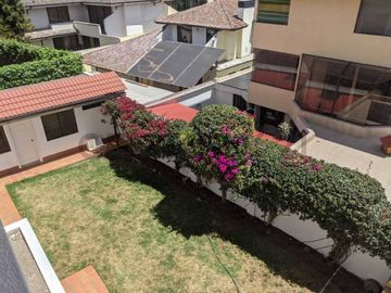 Casa en Venta de 740m2 dentro de la Urbanización El Condado
