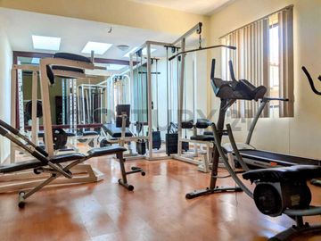 Casa en Venta de 740m2 dentro de la Urbanización El Condado