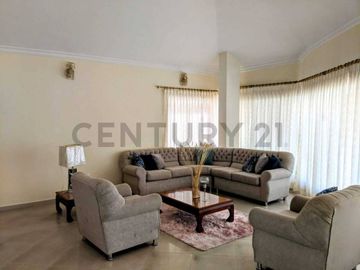 Casa en Venta de 740m2 dentro de la Urbanización El Condado