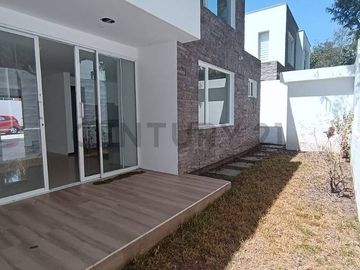 VENTA CASA TUMBACO, SECTOR PLAZA HILACRIL