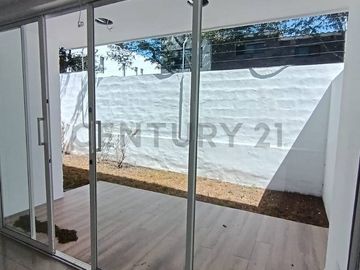 VENTA CASA TUMBACO, SECTOR PLAZA HILACRIL
