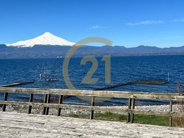 Parcela con vista al  Volcán y derecho a marina