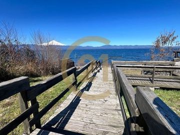 Parcela con vista al  Volcán y derecho a marina