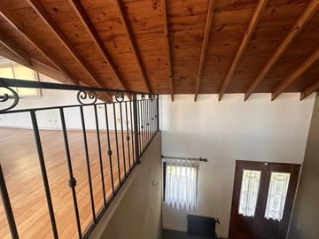 Casa en venta en Barrio El Aromo una planta, 3 dormitorios mas playroom con pileta