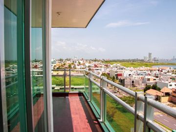 Departamento PENTHOUSE en venta en Fracc. Playas del Conchal.  ALVARADO, VER