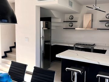 CASA EN VENTA EN NOGALERA RESIDENCIAL, GOMEZ PALACIO