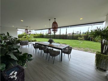 Se Vende Casa Campestre Sector - Avenida Centenario