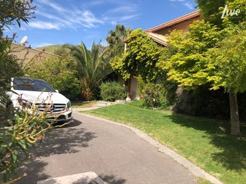 Se vende casa en Condominio Chamisero Chicureo