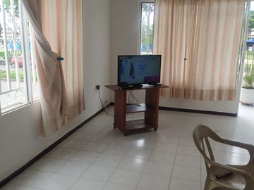 CASA EN LA NUEVA FLORESTA
