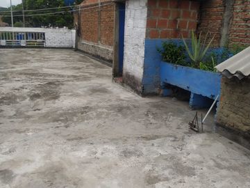 CASA EN LA NUEVA FLORESTA
