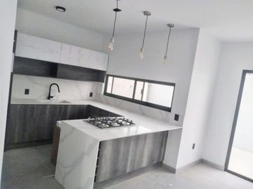 ¡CASA ESPECTACULAR EN VENTA EN CAPITAL SUR!